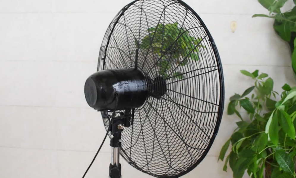 3 black blade BL DC industrial stand fan